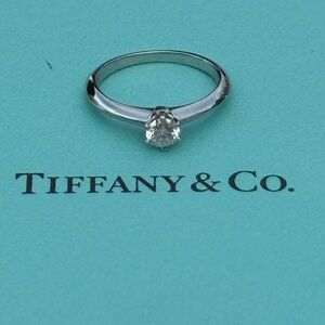 Tiffany & Co. Platinum 0.27 carat Diamond The Tiffany Engagement Ring Size 4.25